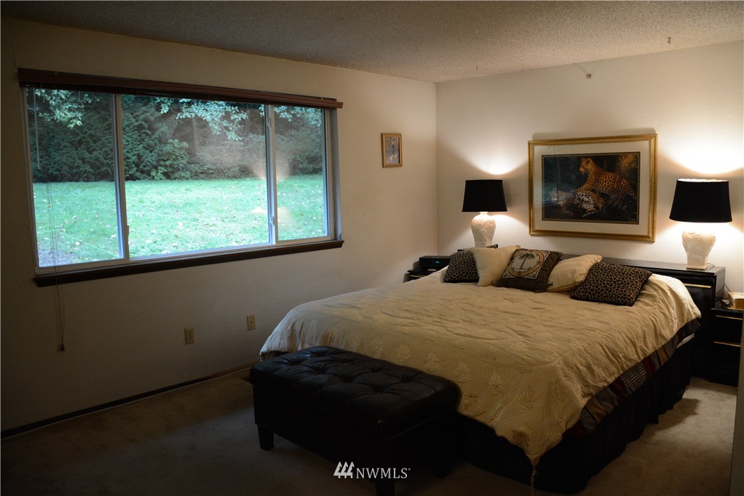5032 200th Street Southeast Bothell, WA 98012 - Photo 10 of 25