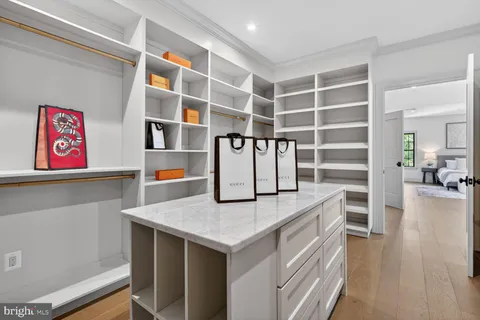 $2,899,000 | 6405 Olmi Landrith Drive, Alexandria, VA 22307