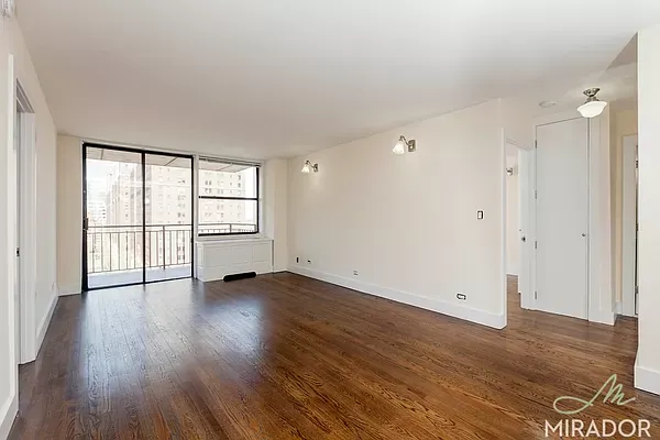 $5,750 | 330 East 39th Street, Unit 17L | Murray Hill