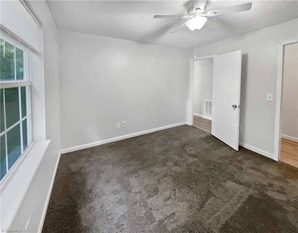 5669 Hornaday Road, Unit G Greensboro, NC 27409 - Photo 17 of 21 Gallery Image 17