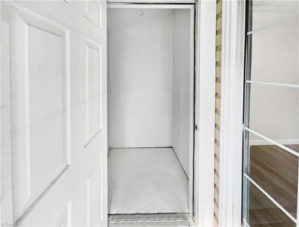 5669 Hornaday Road, Unit G Greensboro, NC 27409 - Photo 8 of 21 Gallery Image 8