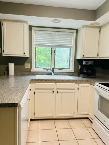 $2,300 | 3 Reids Grove, Henrietta, NY 14586