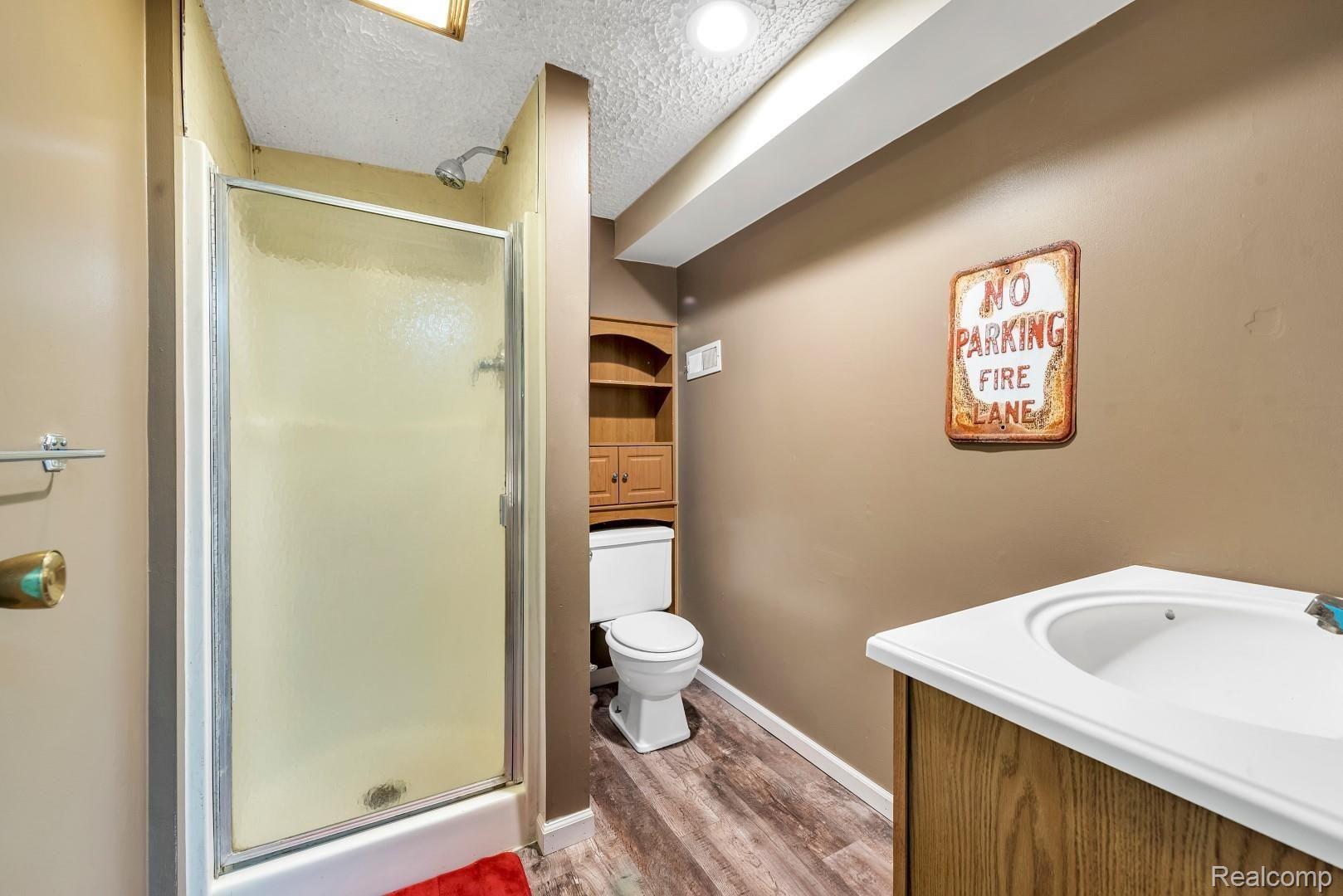 341 Fowlerville Road Fowlerville, MI 48836 - Photo 26 of 47 2nd full bath, in lower level