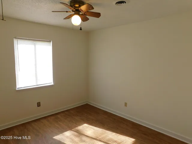 $1,055 | 204 Cedar Ridge Lane, Havelock, NC 28532