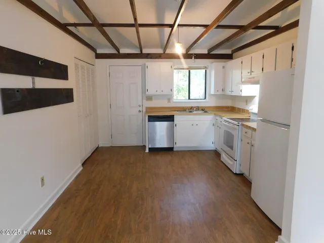 $1,055 | 204 Cedar Ridge Lane, Havelock, NC 28532