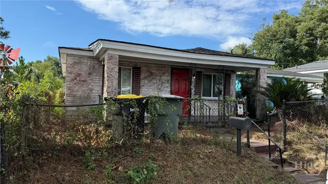$1,700 | 1129 Darwin Street, Savannah, GA 31415