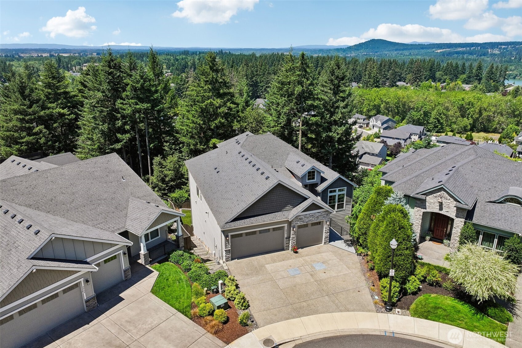 2017 Northwest 40th Avenue Camas, WA 98607 - Photo 4 of 33
