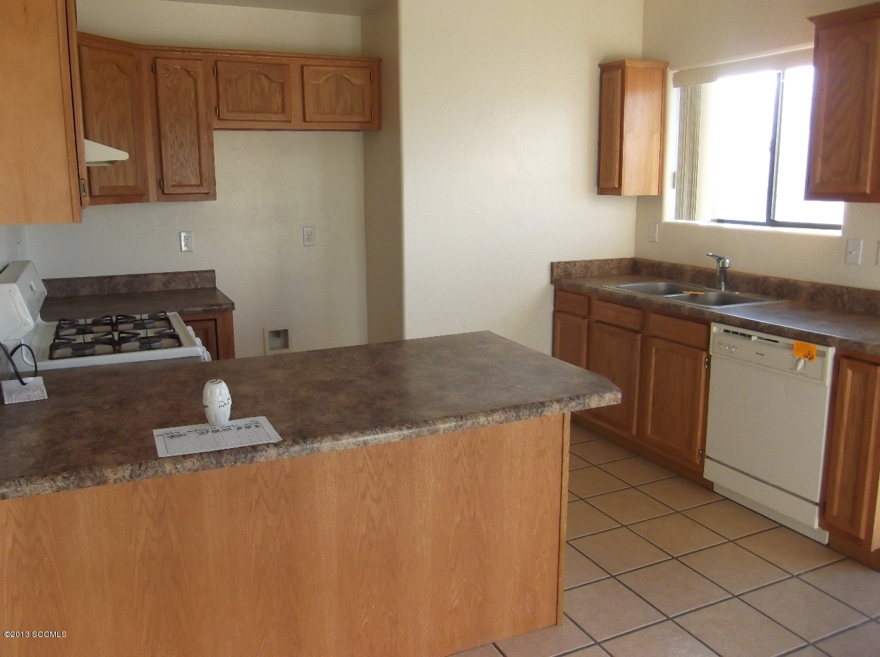 20 Virrey Court Rio Rico, AZ 85648 - Photo 4 of 11