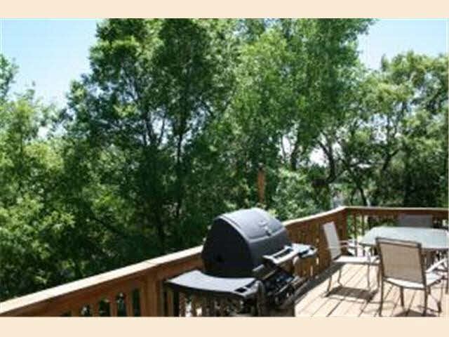 59 Viking Village Drive Rochester, MN 55901 - Photo 4 of 17