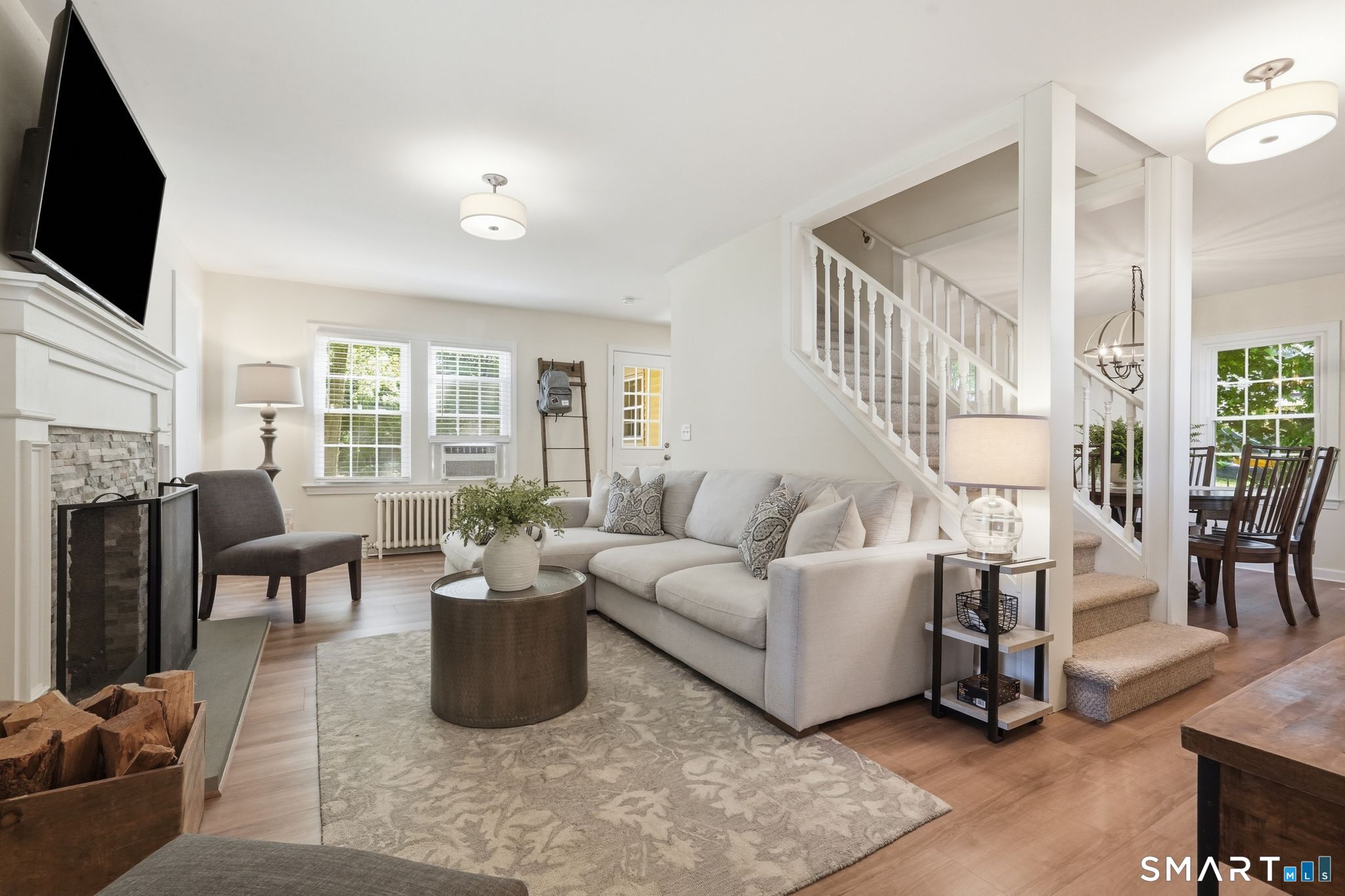 2 Martin Terrace Enfield, CT 06082 - Photo 5 of 32