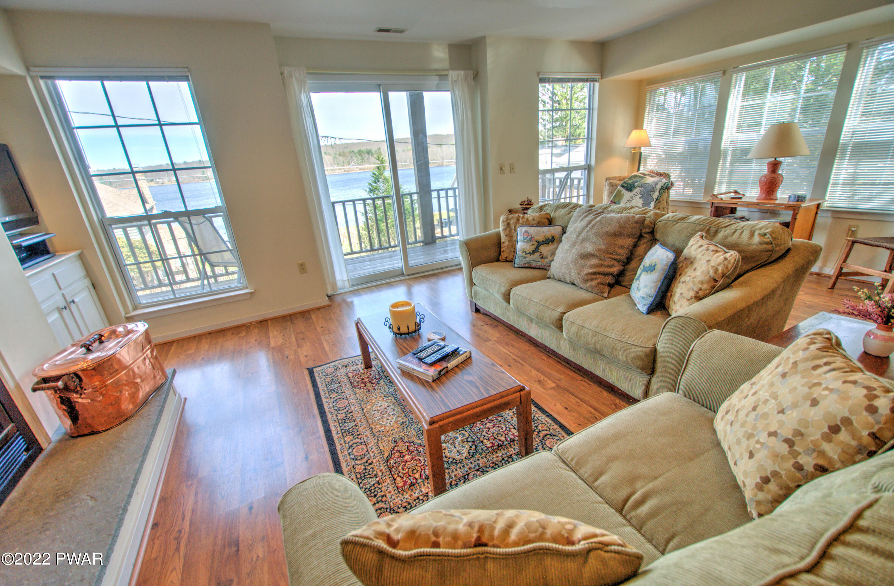 120 Shore Road Tafton, PA 18464 - Photo 8 of 33 4c living room