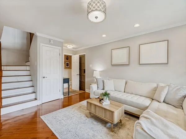 $2,100 | 5626 Preston Oaks Road, Unit 2C, Dallas, TX 75254
