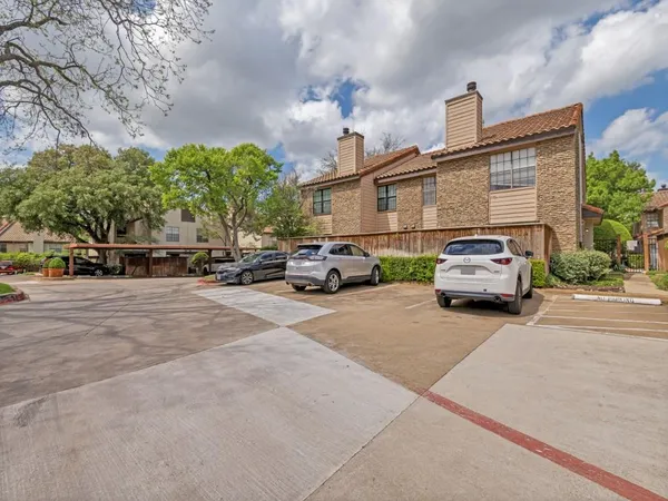 $2,100 | 5626 Preston Oaks Road, Unit 2C, Dallas, TX 75254
