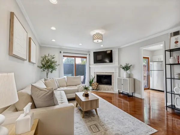$2,100 | 5626 Preston Oaks Road, Unit 2C, Dallas, TX 75254