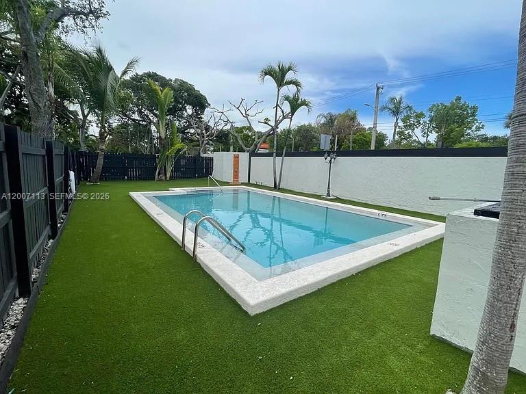 3209 Bird Avenue Miami, FL 33133 - Photo 8 of 9