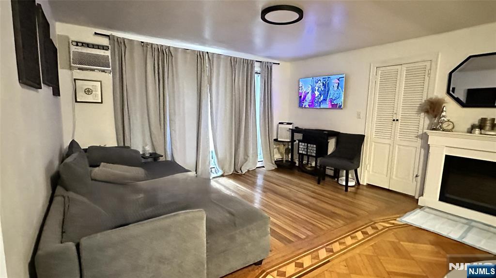 415 Main Street Ridgefield Park, NJ 07660 - Photo 5 of 23 Gallery Image 5