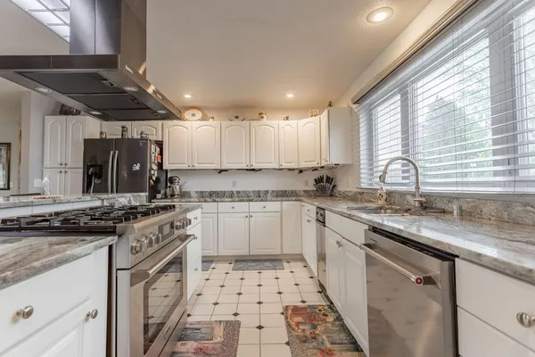 $1,399,000 | 5515 Northwest 451, Osceola, MO 64776