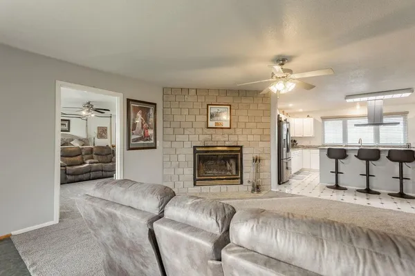 $1,399,000 | 5515 Northwest 451, Osceola, MO 64776