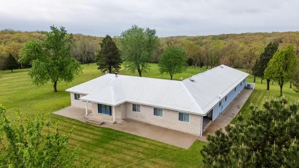 $1,399,000 | 5515 Northwest 451, Osceola, MO 64776