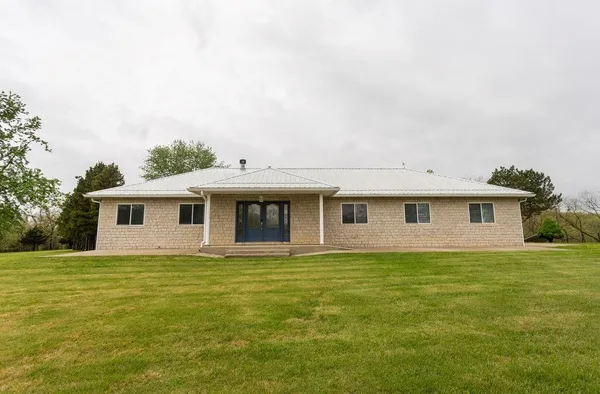 $1,399,000 | 5515 Northwest 451, Osceola, MO 64776