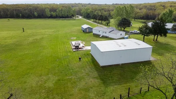 $1,399,000 | 5515 Northwest 451, Osceola, MO 64776