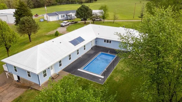 $1,399,000 | 5515 Northwest 451, Osceola, MO 64776