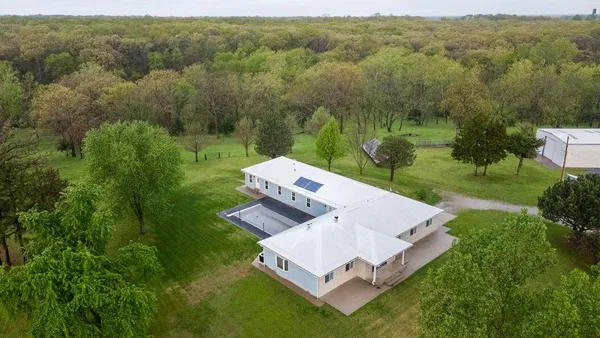 $1,399,000 | 5515 Northwest 451, Osceola, MO 64776