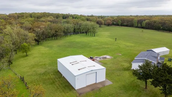 $1,399,000 | 5515 Northwest 451, Osceola, MO 64776