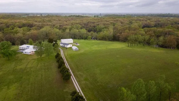$1,399,000 | 5515 Northwest 451, Osceola, MO 64776