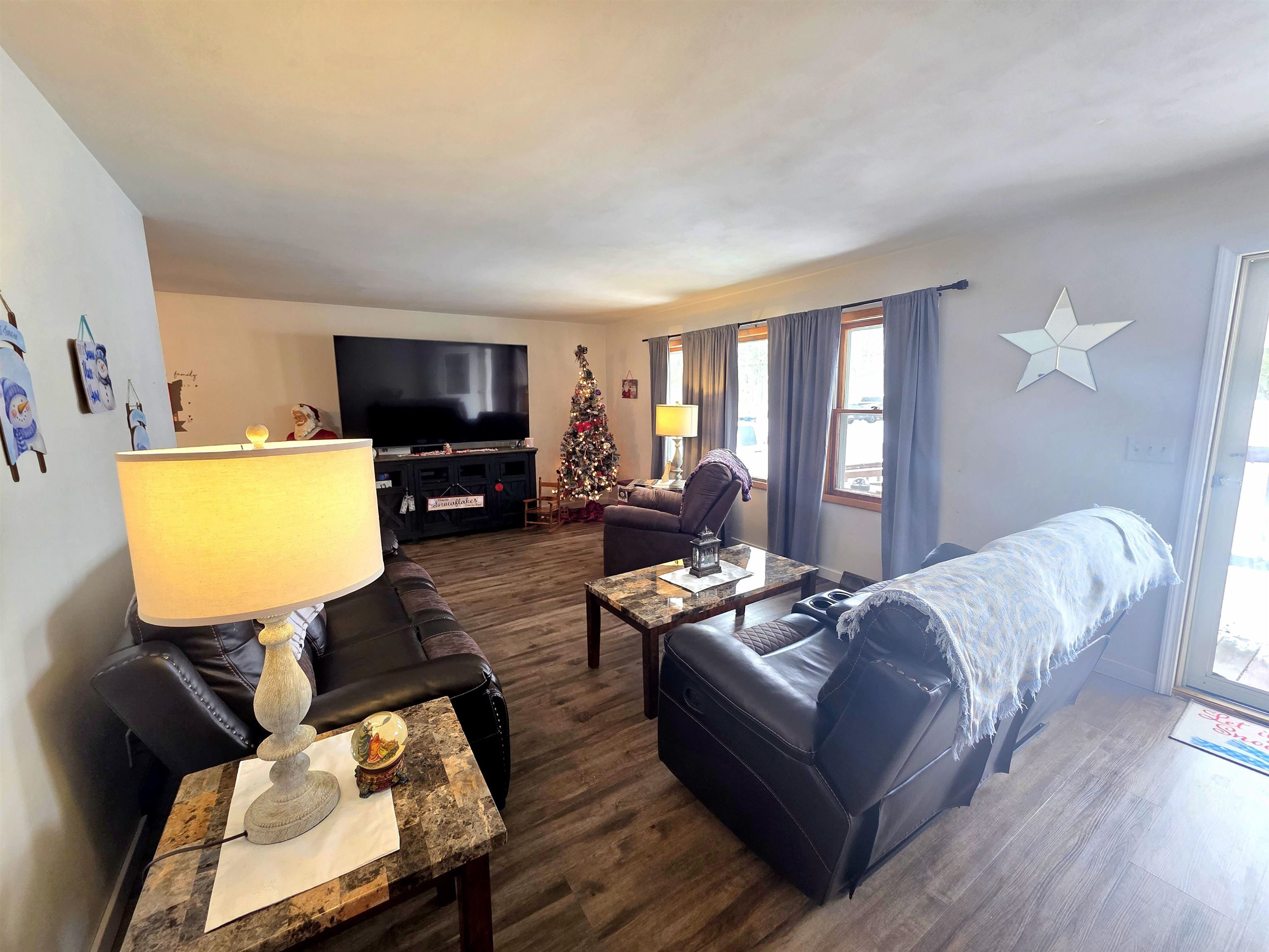 1001 Elm Street Mauston, WI 53948 - Photo 4 of 29