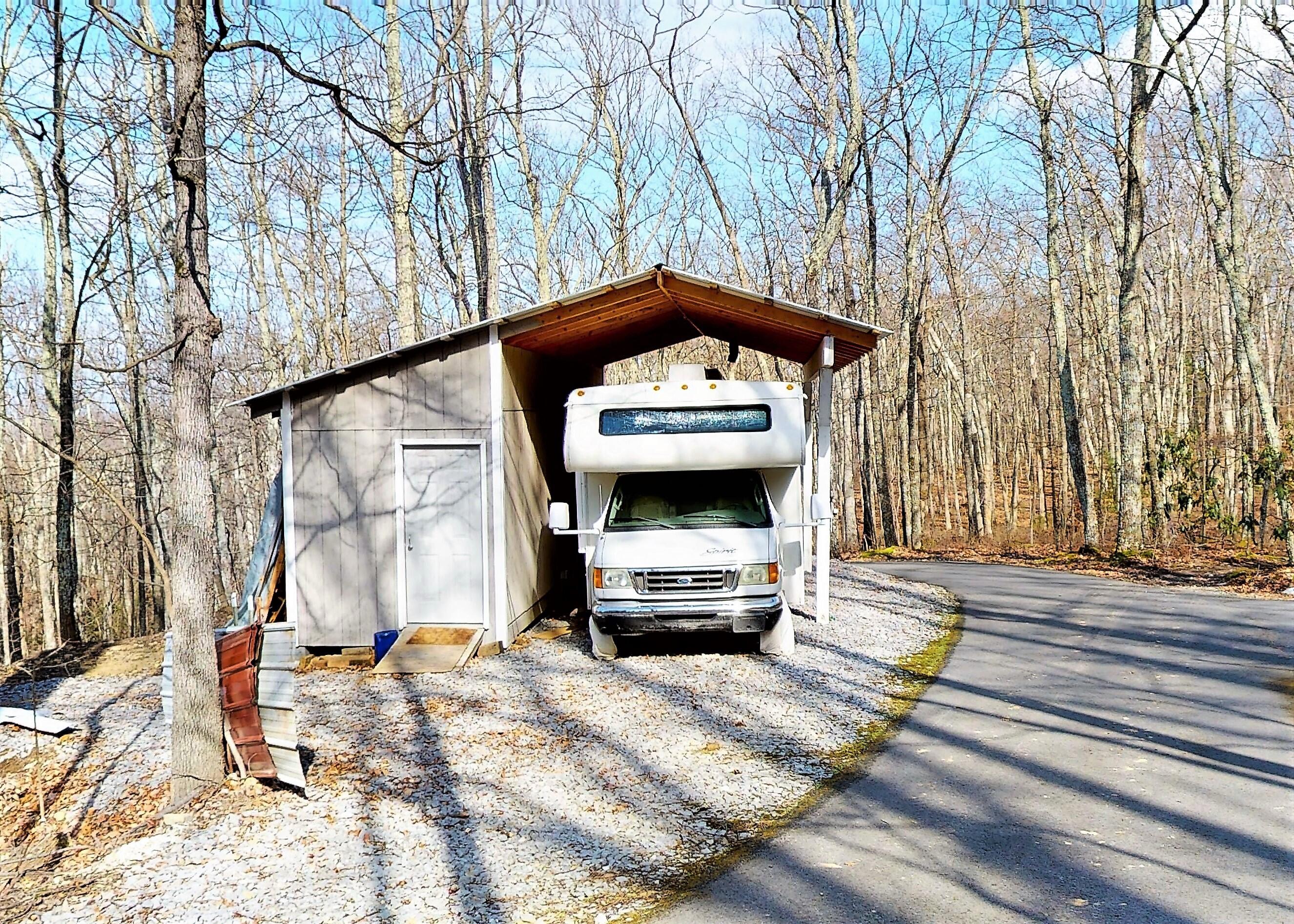 1070 Lightnen Road Parrottsville, TN 37843 - Photo 41 of 48 RV Parking & Storage