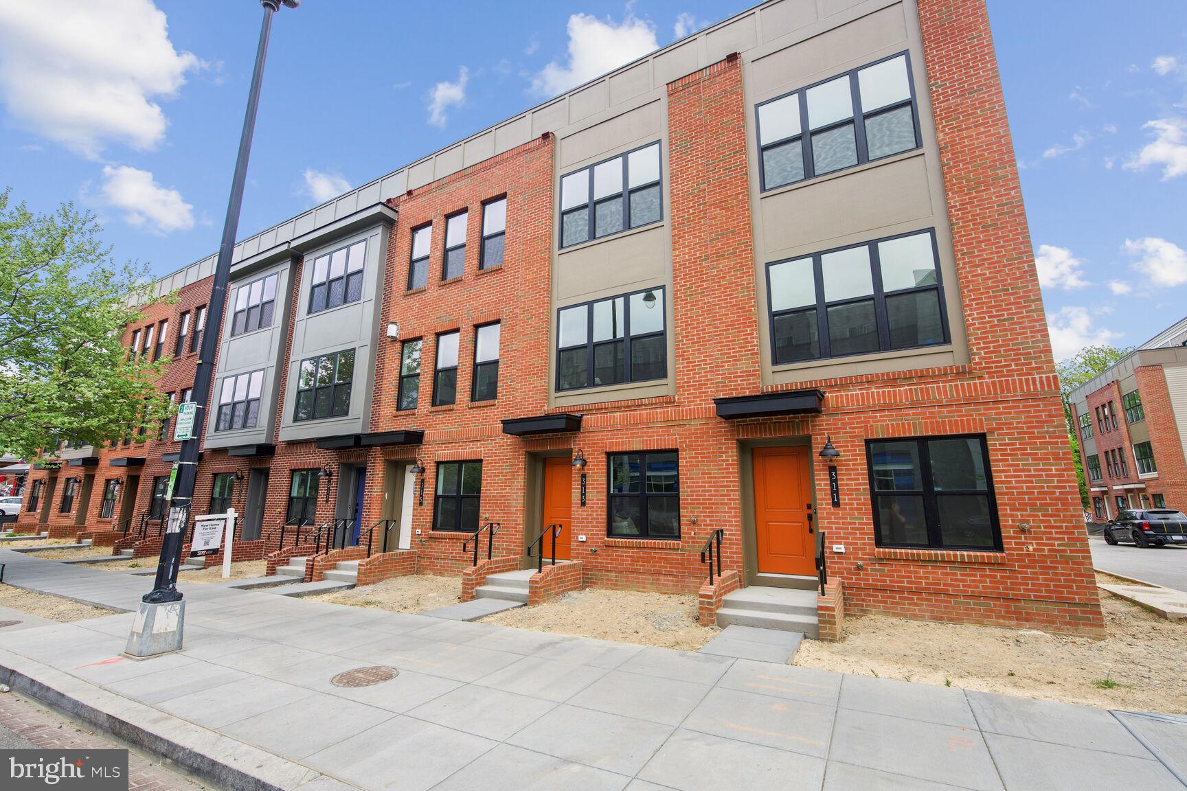 313 Riggs Road Northeast Washington, DC 20011 - Photo 3 of 31