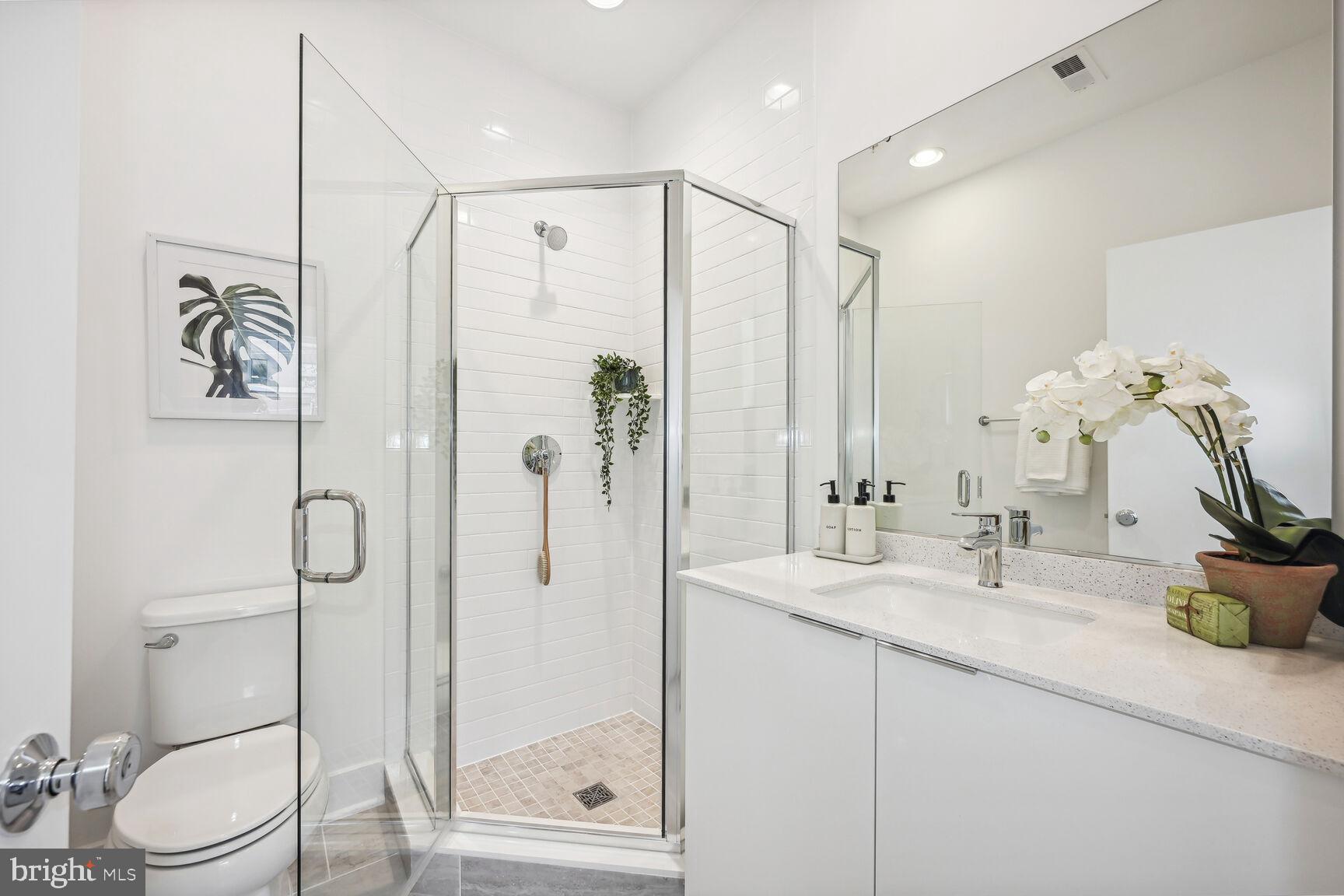 313 Riggs Road Northeast Washington, DC 20011 - Photo 8 of 31