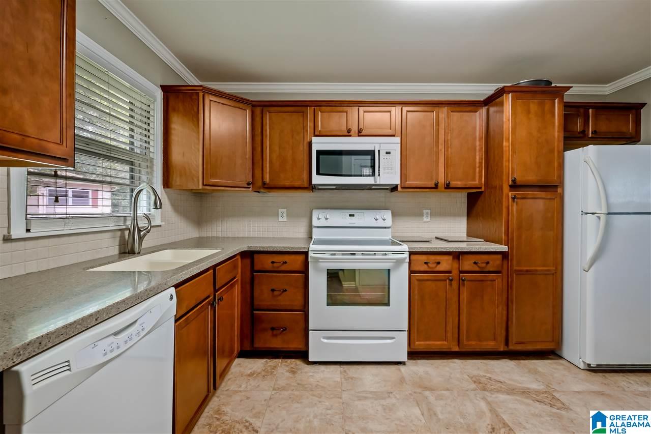 825 Martinwood Road Birmingham, AL 35235 - Photo 10 of 19