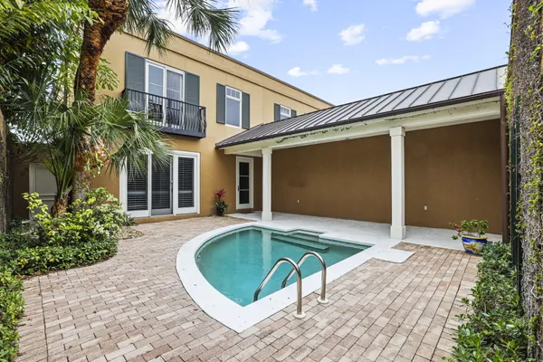 $1,100,000 | 11627 Southeast Florida Avenue, Hobe Sound, FL 33455