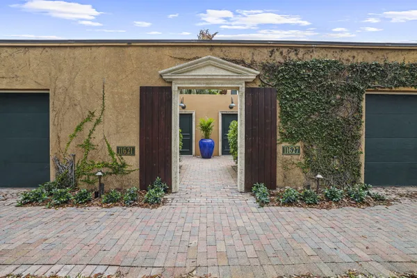 $1,100,000 | 11627 Southeast Florida Avenue, Hobe Sound, FL 33455