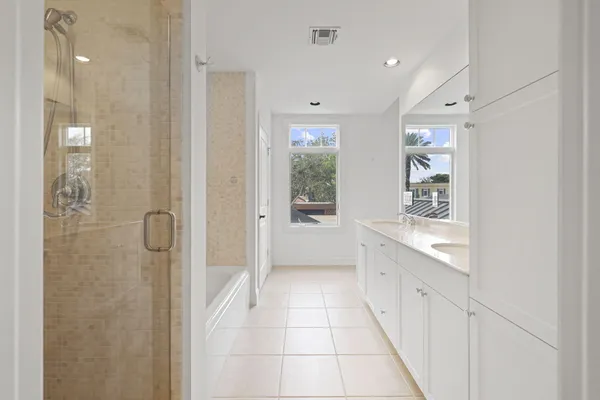 $1,100,000 | 11627 Southeast Florida Avenue, Hobe Sound, FL 33455