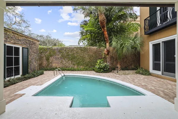 $1,100,000 | 11627 Southeast Florida Avenue, Hobe Sound, FL 33455