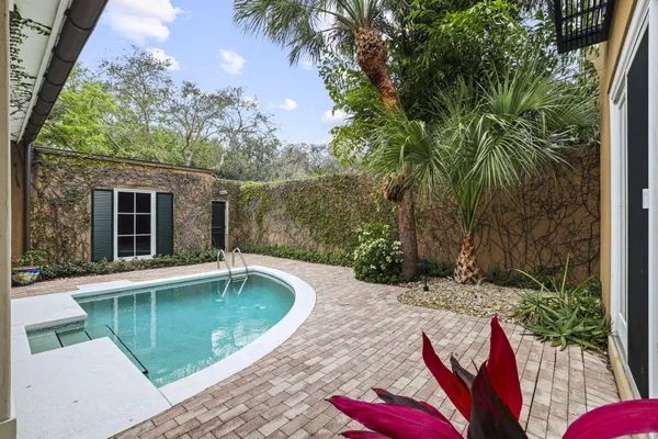 $1,100,000 | 11627 Southeast Florida Avenue, Hobe Sound, FL 33455