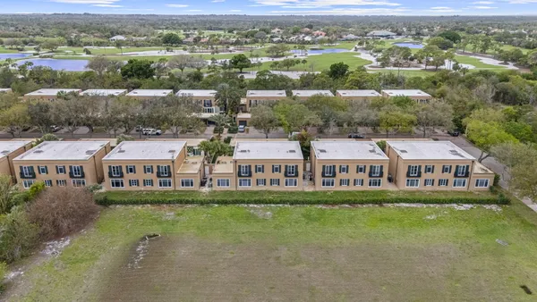 $1,100,000 | 11627 Southeast Florida Avenue, Hobe Sound, FL 33455