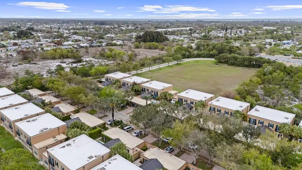 $1,100,000 | 11627 Southeast Florida Avenue, Hobe Sound, FL 33455