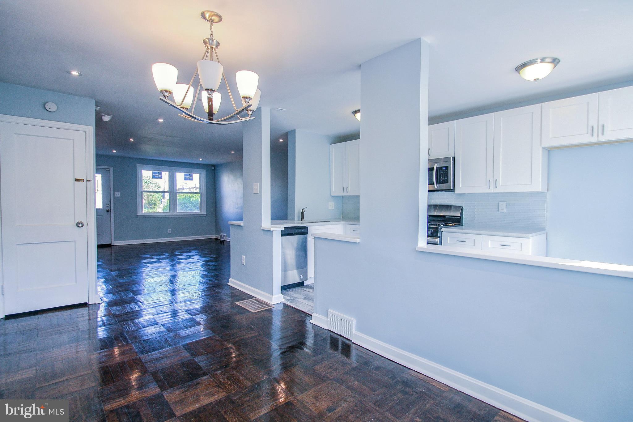 1323 Vernon Road Philadelphia, PA 19150 - Photo 8 of 31 Dining room