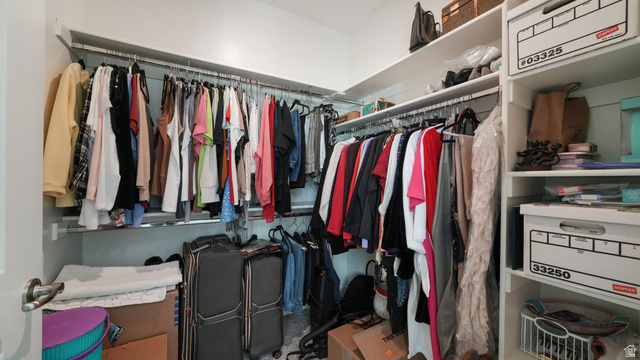 1810 West 300th Street South, Unit D Mapleton, UT 84664 - Photo 20 of 30 Walk in closet
