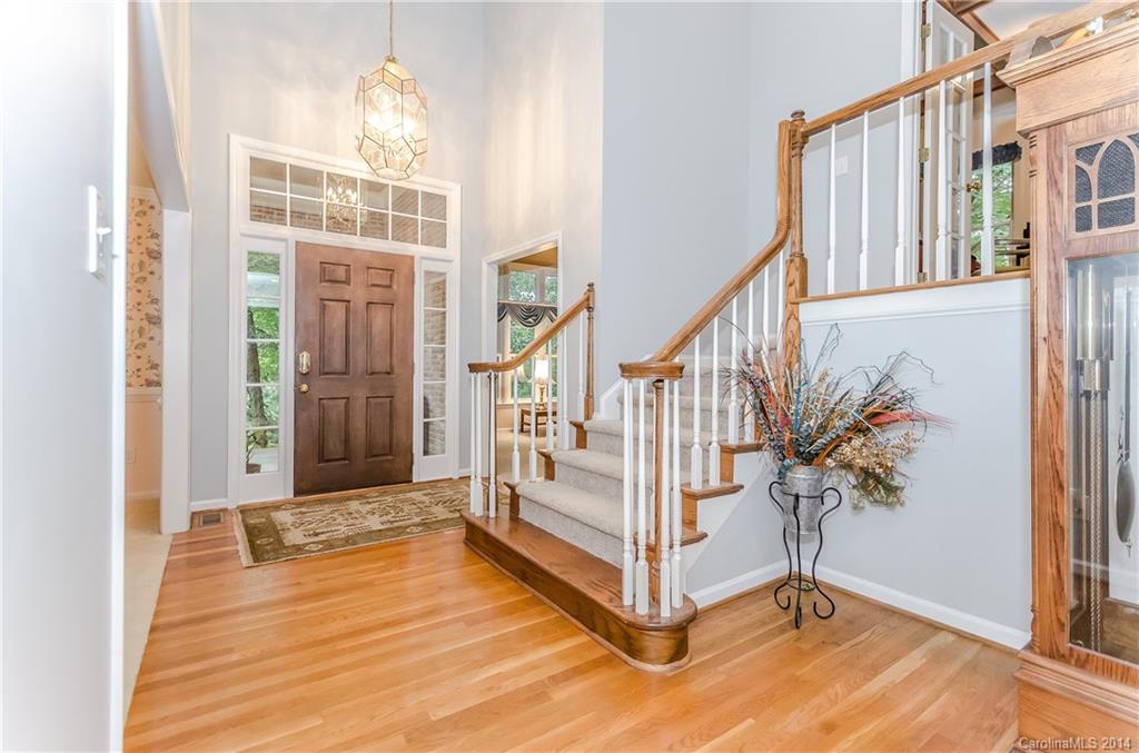 7049 Mariners Court Tega Cay, SC 29708 - Photo 2 of 24