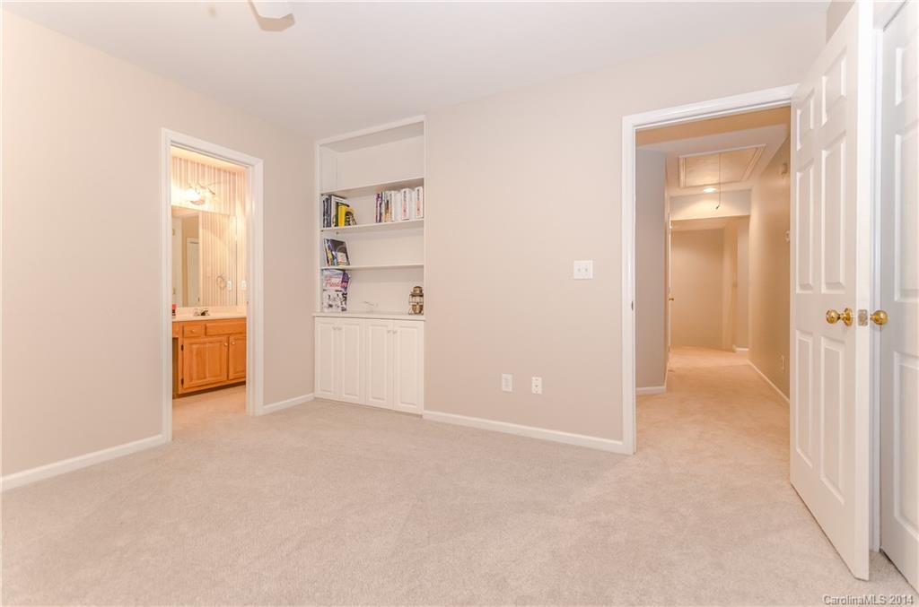 7049 Mariners Court Tega Cay, SC 29708 - Photo 10 of 24