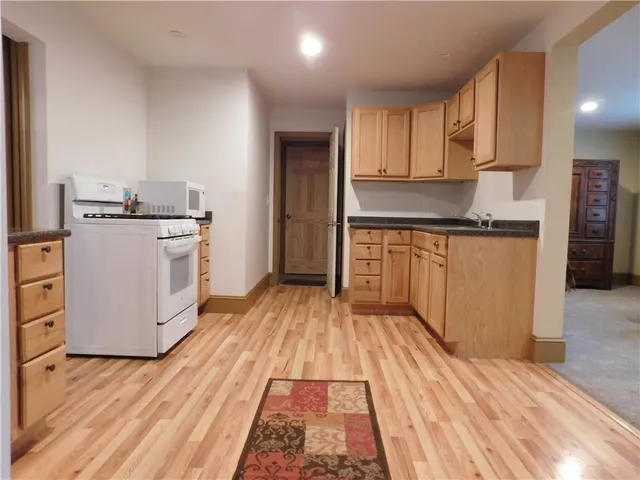 $1,950 | Coventry, Coventry, RI 02816