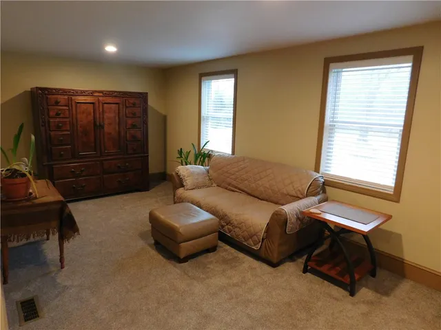 $1,950 | Coventry, Coventry, RI 02816