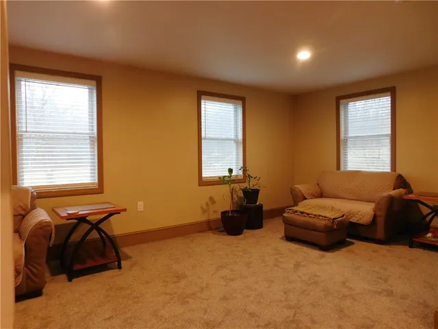 $1,950 | Coventry, Coventry, RI 02816