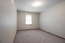 $1,980 | 927 Northwest 62nd Terrace, Kansas City, MO 64118