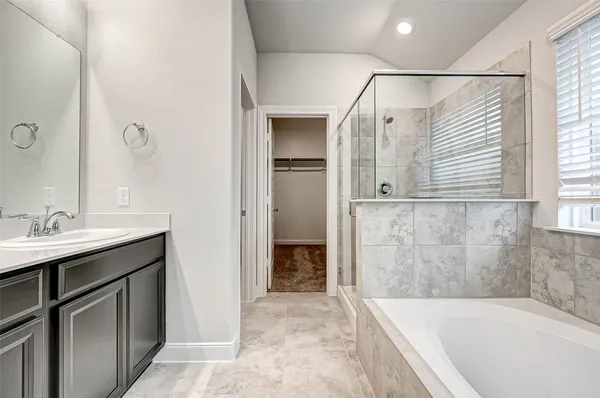 $2,200 | 11612 Darby Chase Court, Richmond, TX 77406